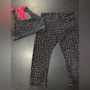 Under Armour Heat Gear Matching Athletic Set - Bra Top w/ Capris YSM / Girls S